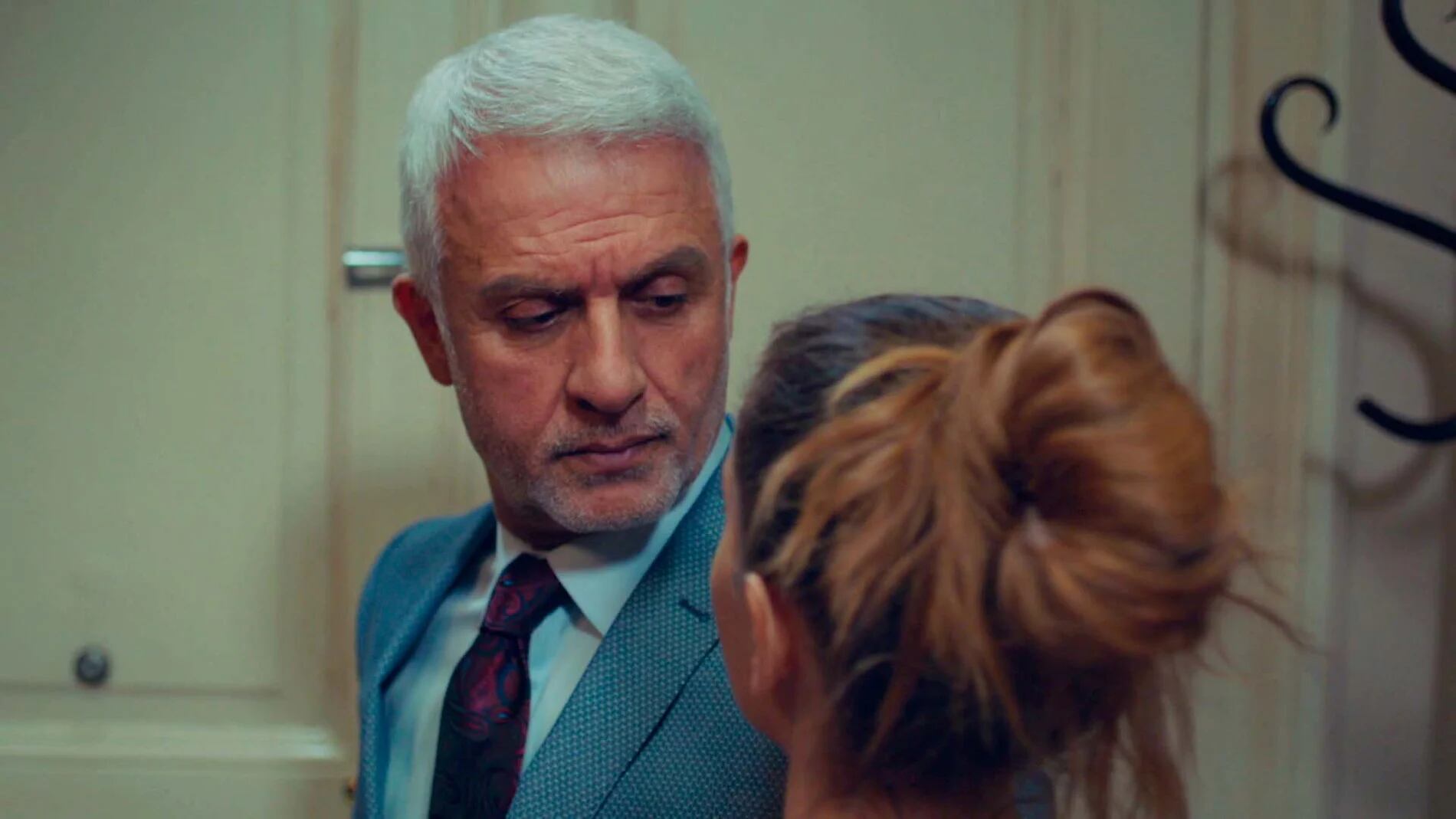 Halit está perdiendo la cabeza por Yildiz (Foto: Med Yapim)