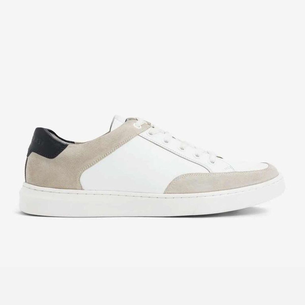 (Foto: kennethcole.com)