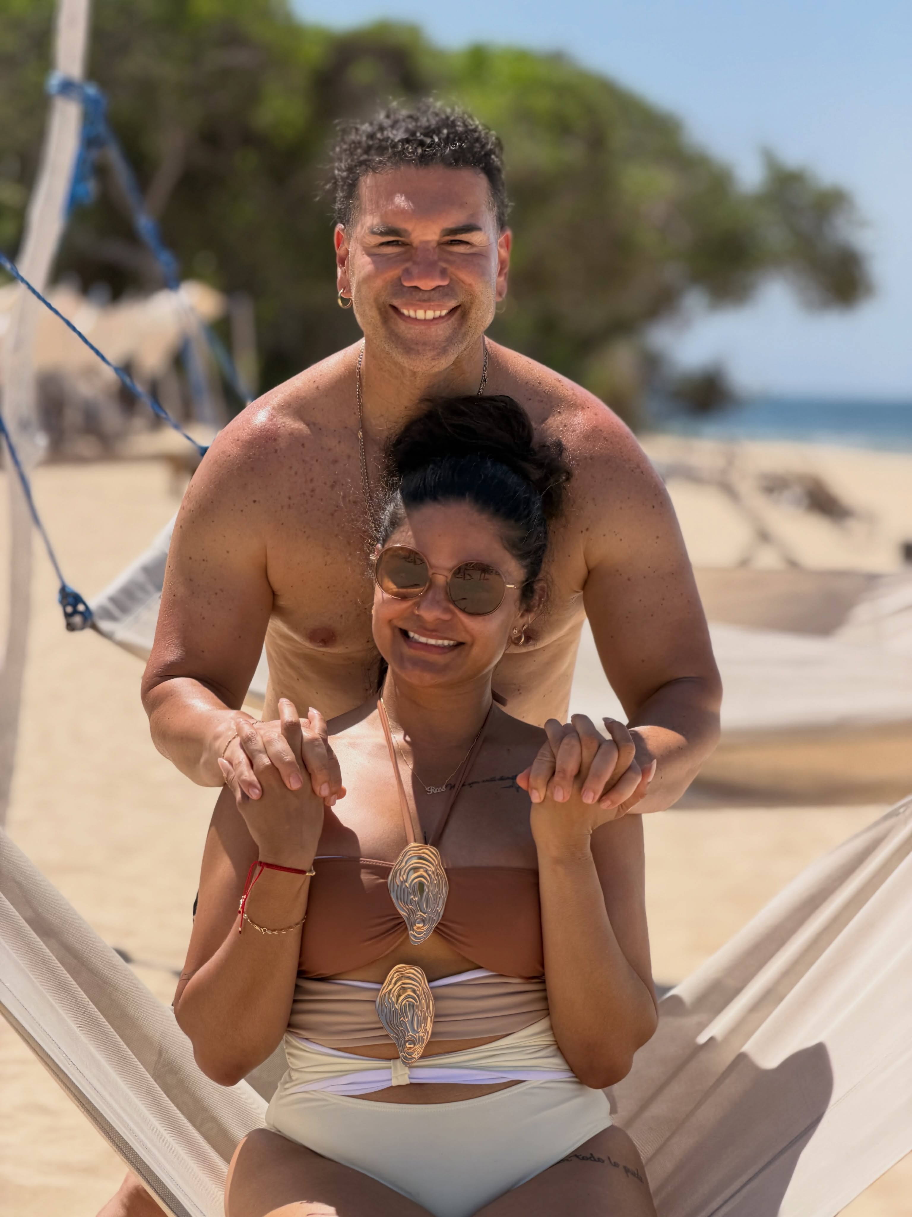 Tomate Barraza y su pareja