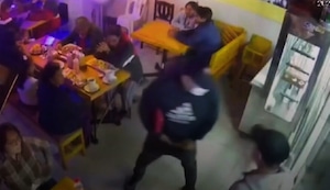 Carabayllo: Delincuentes malograron Día de la Madre a mamitas en restaurante | VIDEO