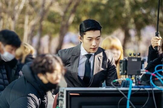 Pertenece a la agencia "KeyEasty ha realizado diversas sesiones fotográficas para marcar surcoreanas reconocidas (Foto: Netflix)