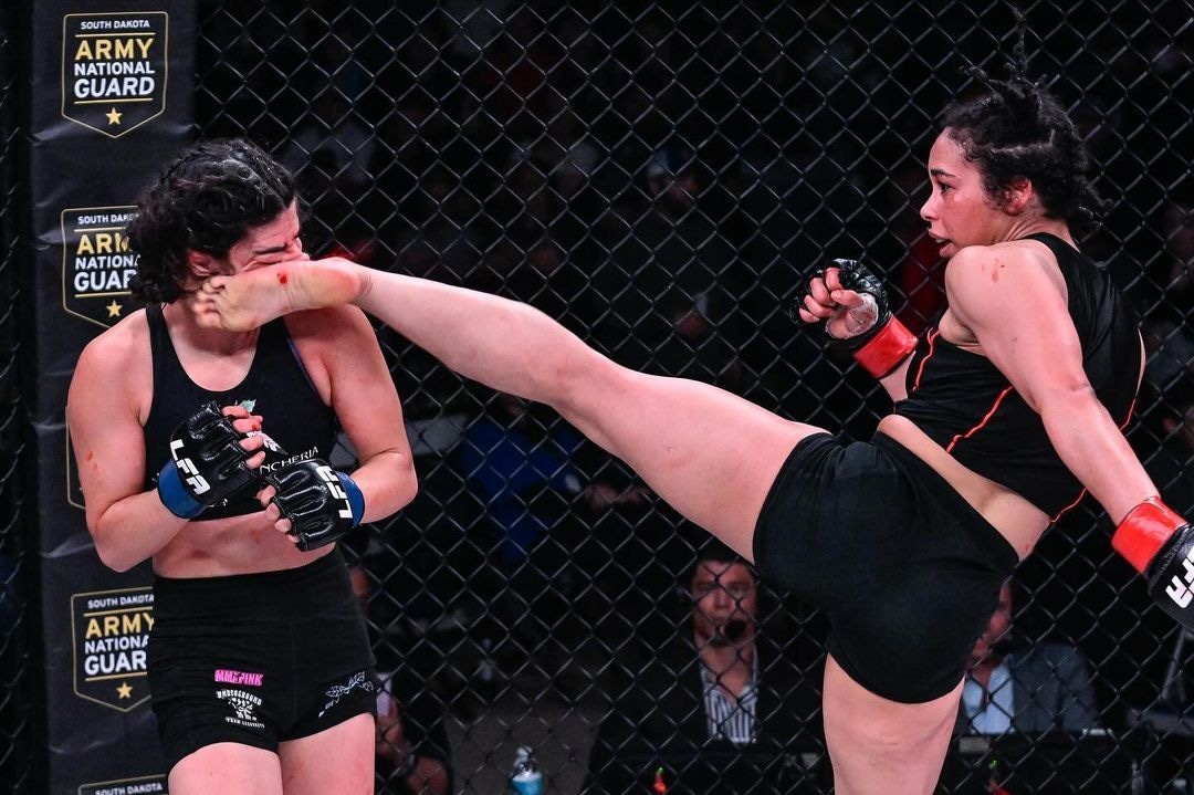 Kendra McIntyre se anotó un serio candidato al mejor nocaut del añi en el mundo. (@lfafighting)