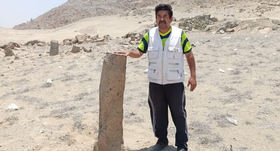 Lambayeque: El profesor de Historia, Miguel Iglesias Mendoza, comprobó y denunció que al menos diez centros arqueológicos no reconocidos han sido disturbados (alterados) por huaqueros. (Foto Sandro Chambergo)