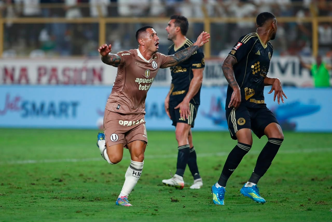 'El Bambino' Lapadula le dio el triunfo a la 'U' ante Cusco FC. (Fernando Sangama @photo.ghec)