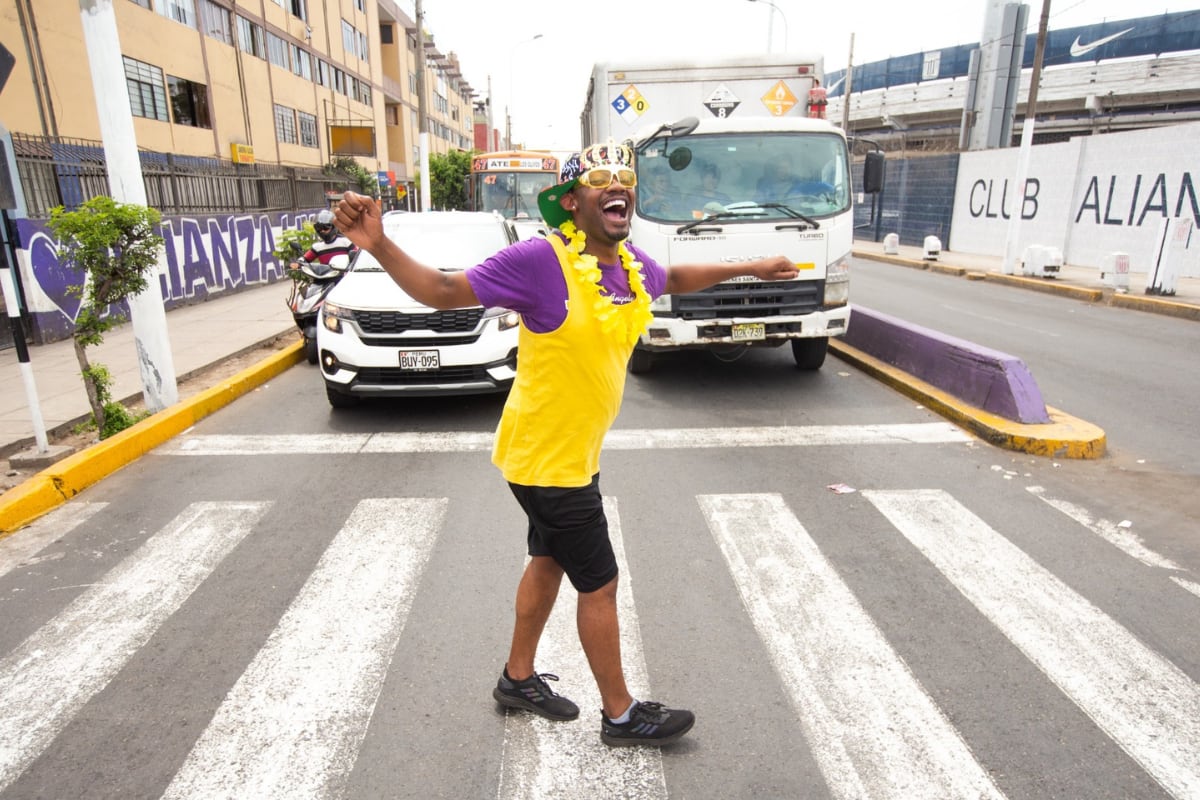 Artista confesó ser hincha de Alianza Lima y recordó su época de migrante. Fotos: Violeta Ayasta