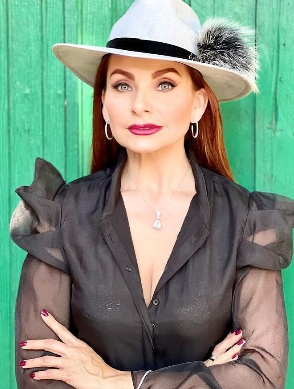 Elizabeth Álvarez es Déborah Portillo (Foto: Elizabeth Álvarez/Instagram)