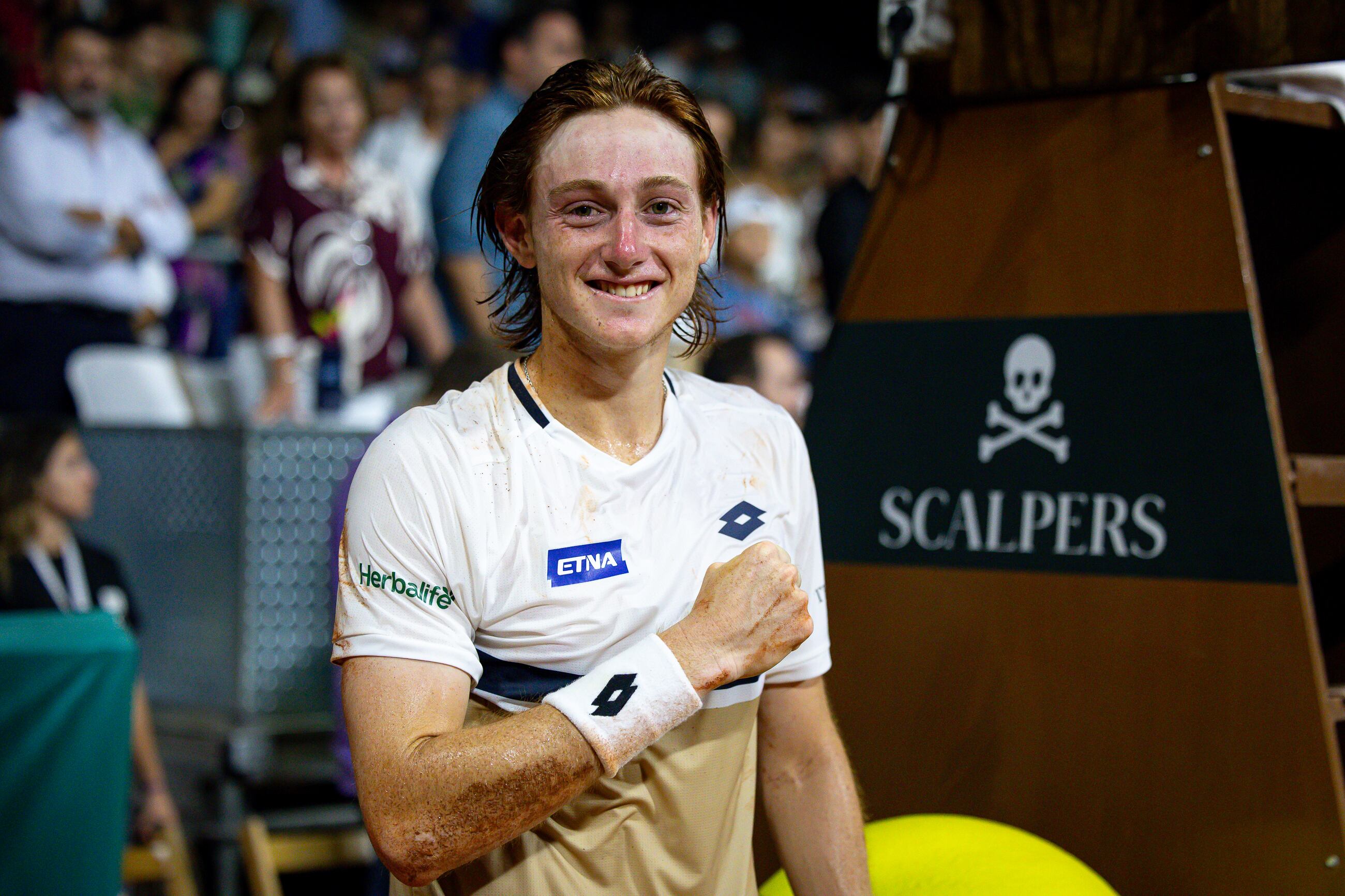 Ignacio Buse alzó el trofeo del Challenger de Sevilla. Foto: Créditos: ITEA Media/ Rafael Román