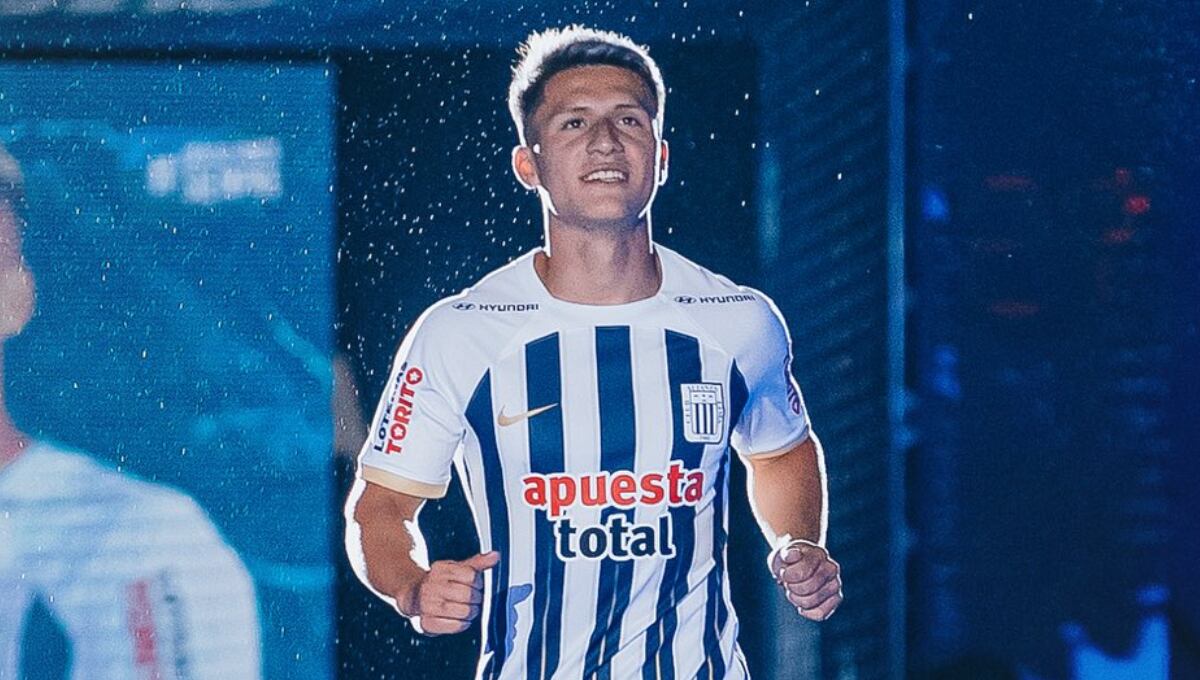 Catriel Cabellos fue uno de los más aplaudidos en la 'Noche Blanquiazul'. (Foto: Alianza Lima)