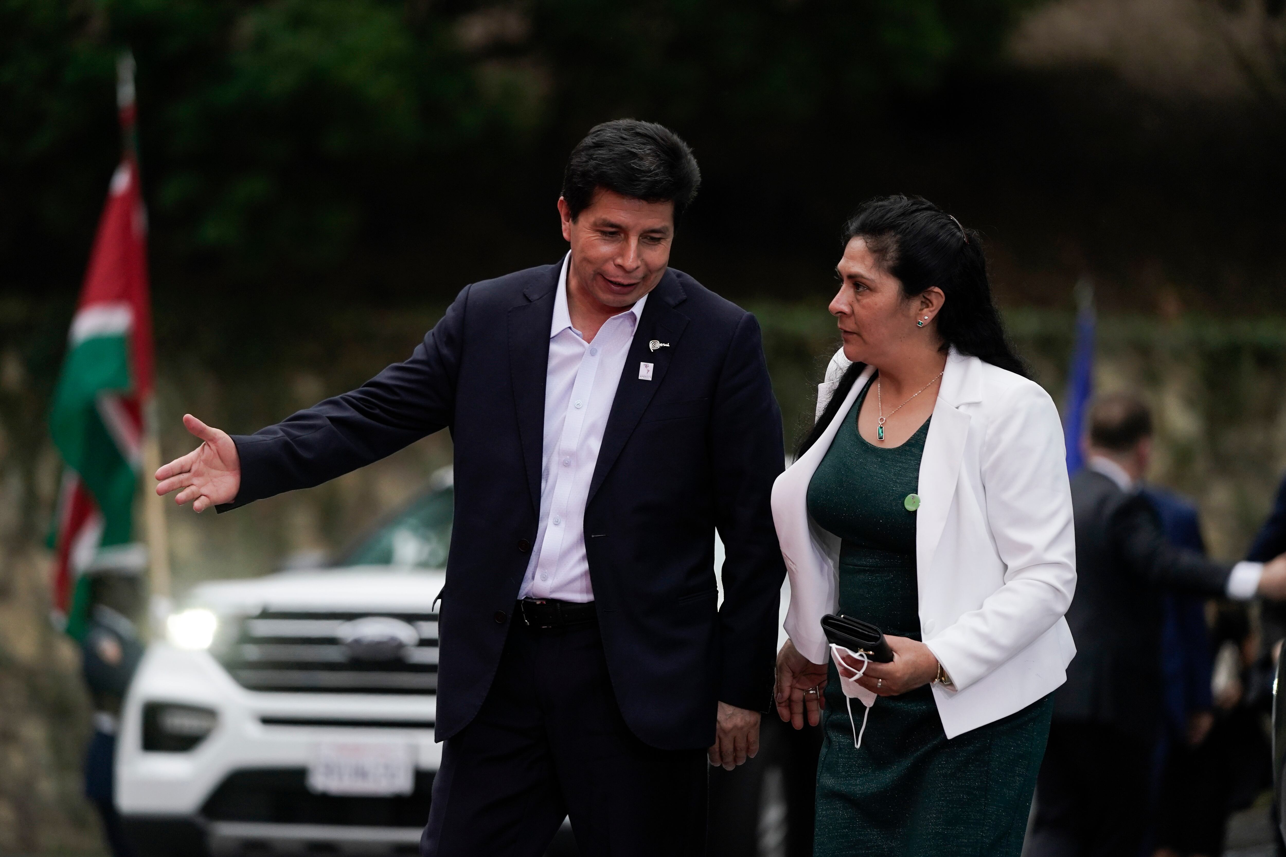 Pedro Castillo y Lilia Paredes. (AP Photo/Jae C. Hong)