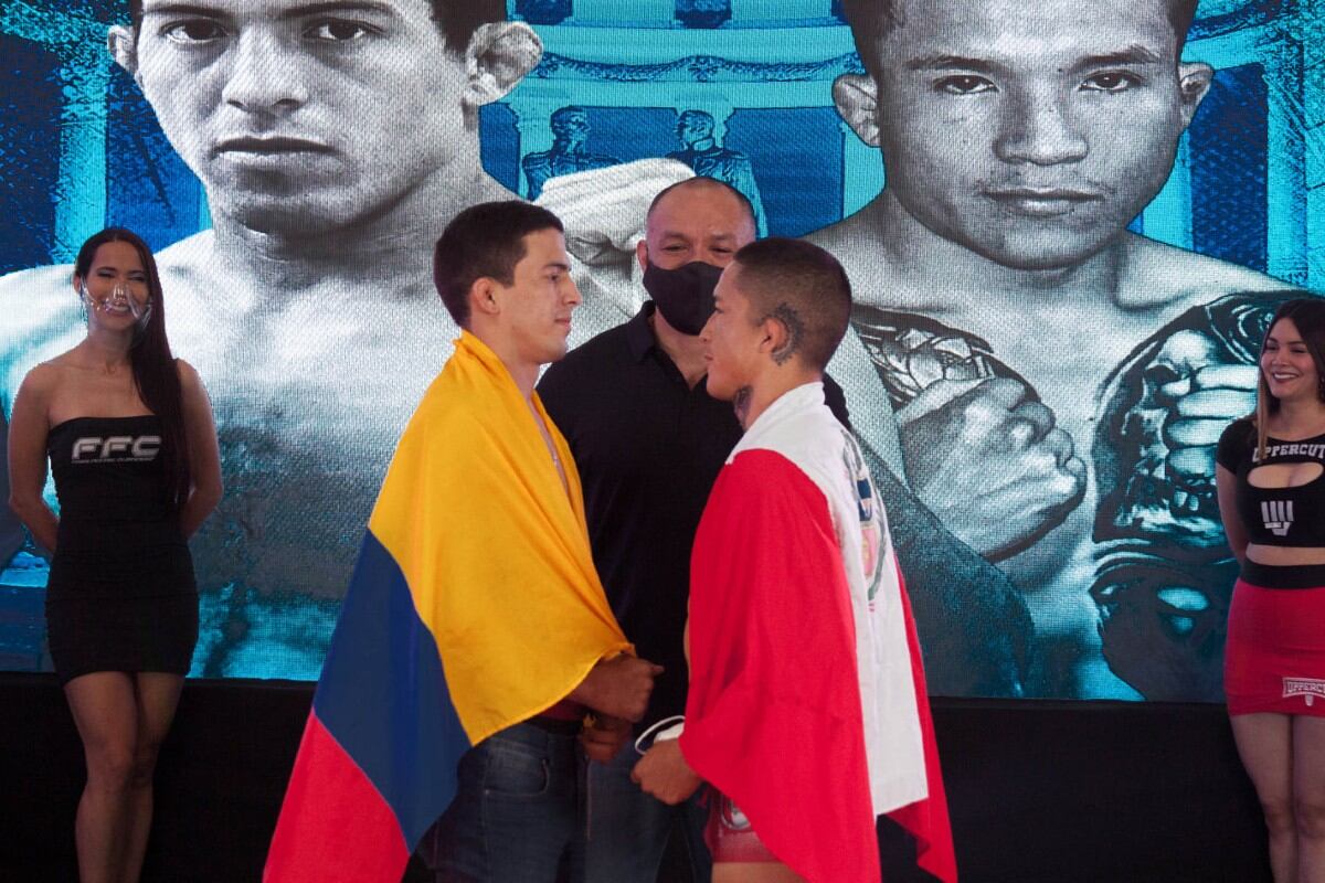 Marco Muñoz (derecha) enfrentará al campeón Andrés Luna por el título de peso mosca del FFC. (Difusión)