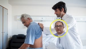 Neumonía en adultos mayores: ¿cuándo un resfriado puede volverse grave?