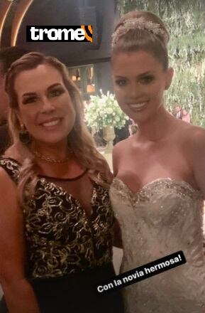 La economista y exministra Fiorella Molinelli también acompañó a Brunella Horna y Richard Acuña en su matrimonio.