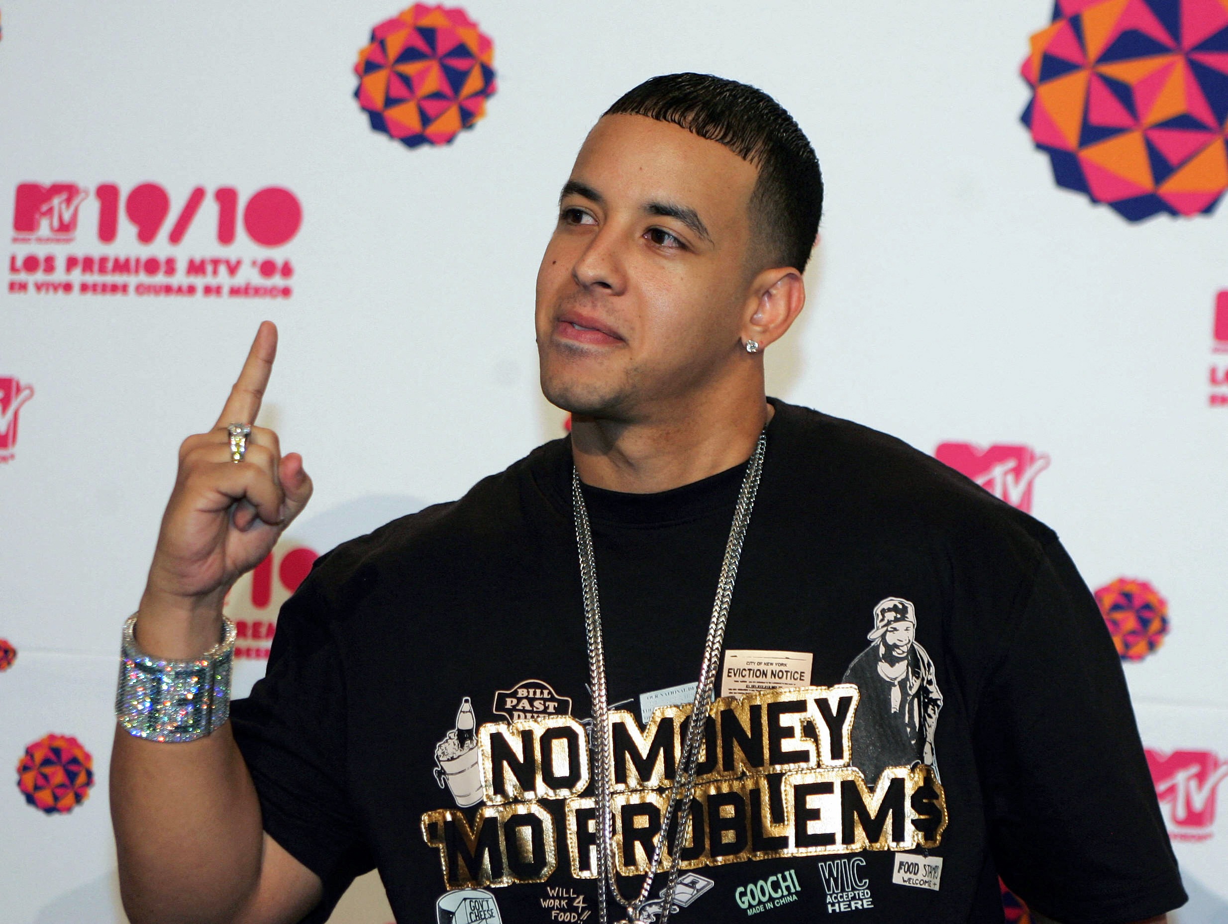Daddy Yankee inició proceso legal contra su aún esposa. (Photo by ALFREDO ESTRELLA / AFP)