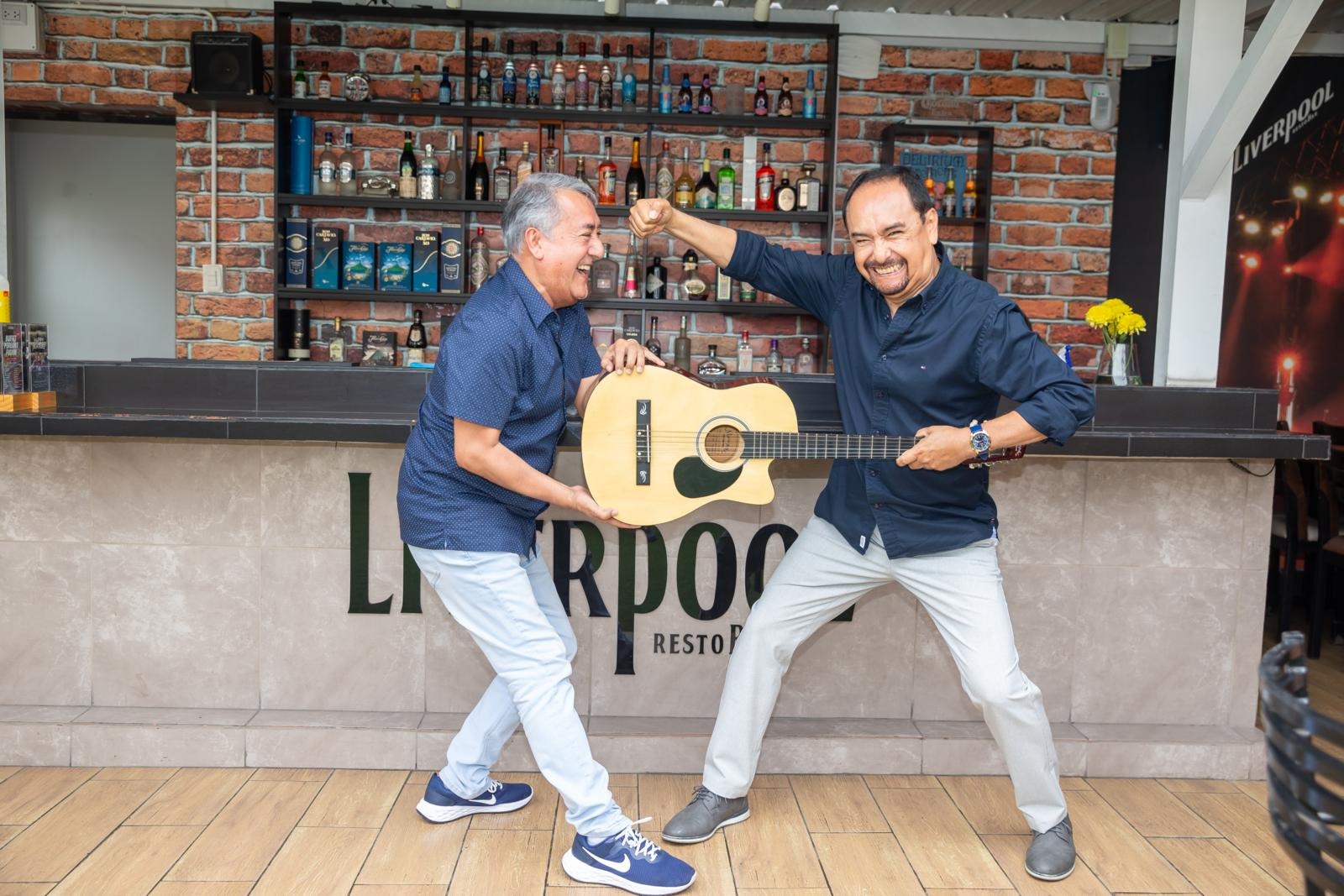 Por un disco de Óscar Avilés y el 'Zambo' Cavero se abrazaron al criollismo (Foto: Allengino Quintana)