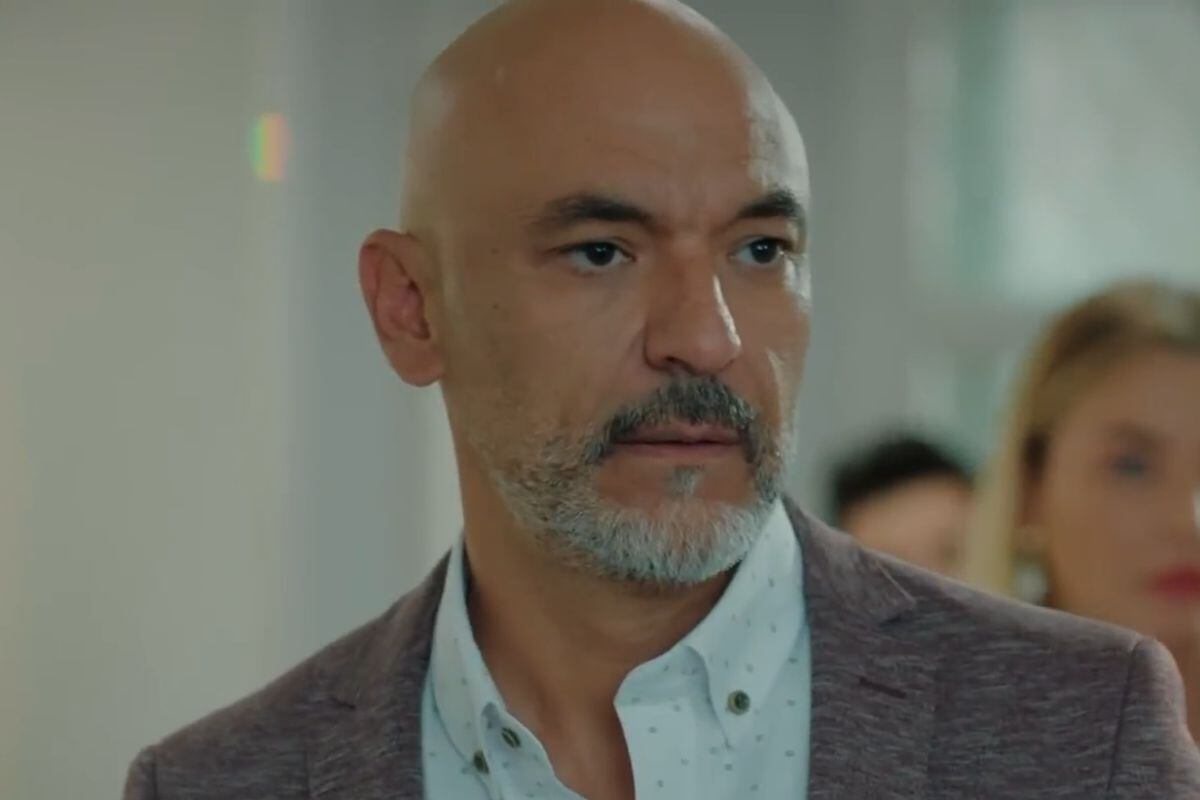 Ahmet llega a la mansión de Sevgi en "Hermanos" (Foto: NG Medya)