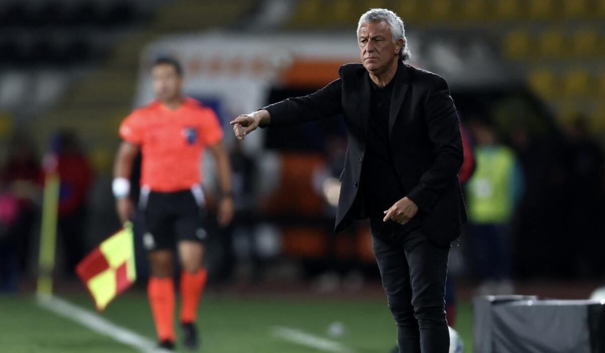 Nestor Gorosito en conferencia de prensa tras la eliminación de Alianza Lima | FOTO: AFP