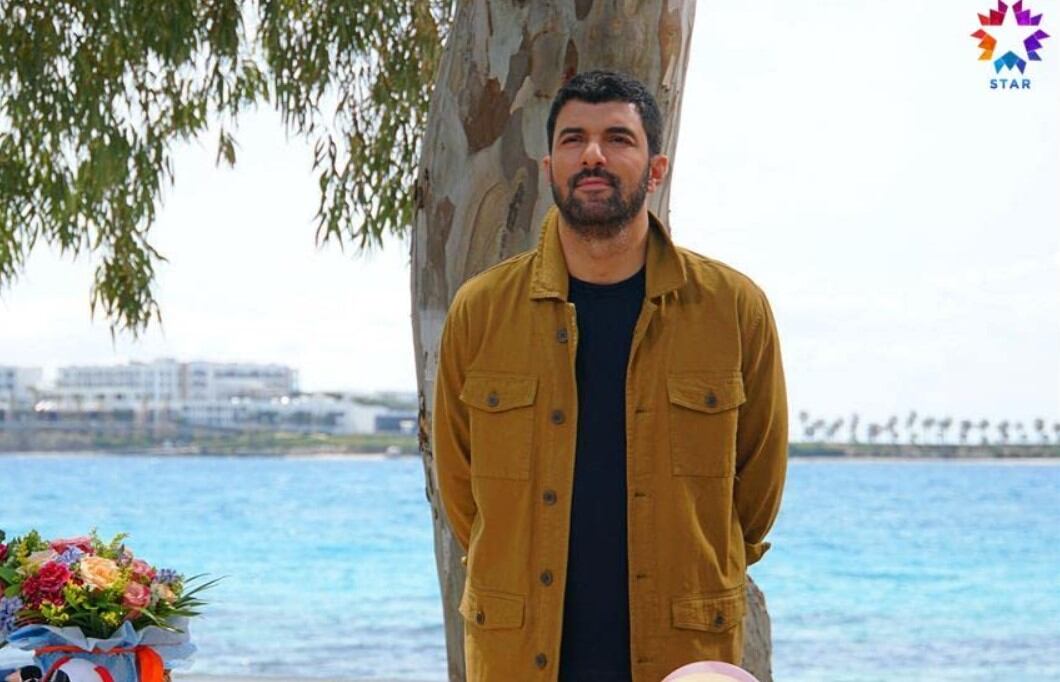 Engin Akyürek es Sancar en la telenovela "La hija del embajador" (Foto: O3 Medya)