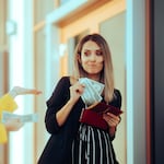 ¿Prestaste dinero y no te lo devolvieron? Esto puede cambiar una amistad