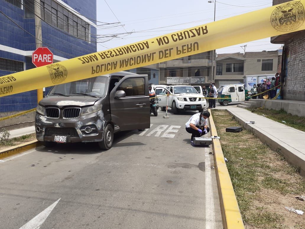 El padre de familia, Godofredo Esteban Torres Resines (54), fue acribillado de once balazos dentro de su minivan. Está vivo de milagro. (foto: Mónica Rochabrum/Trome)