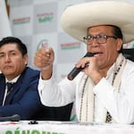 Insiste con su marcha, pero varios socios le están dando la espalda