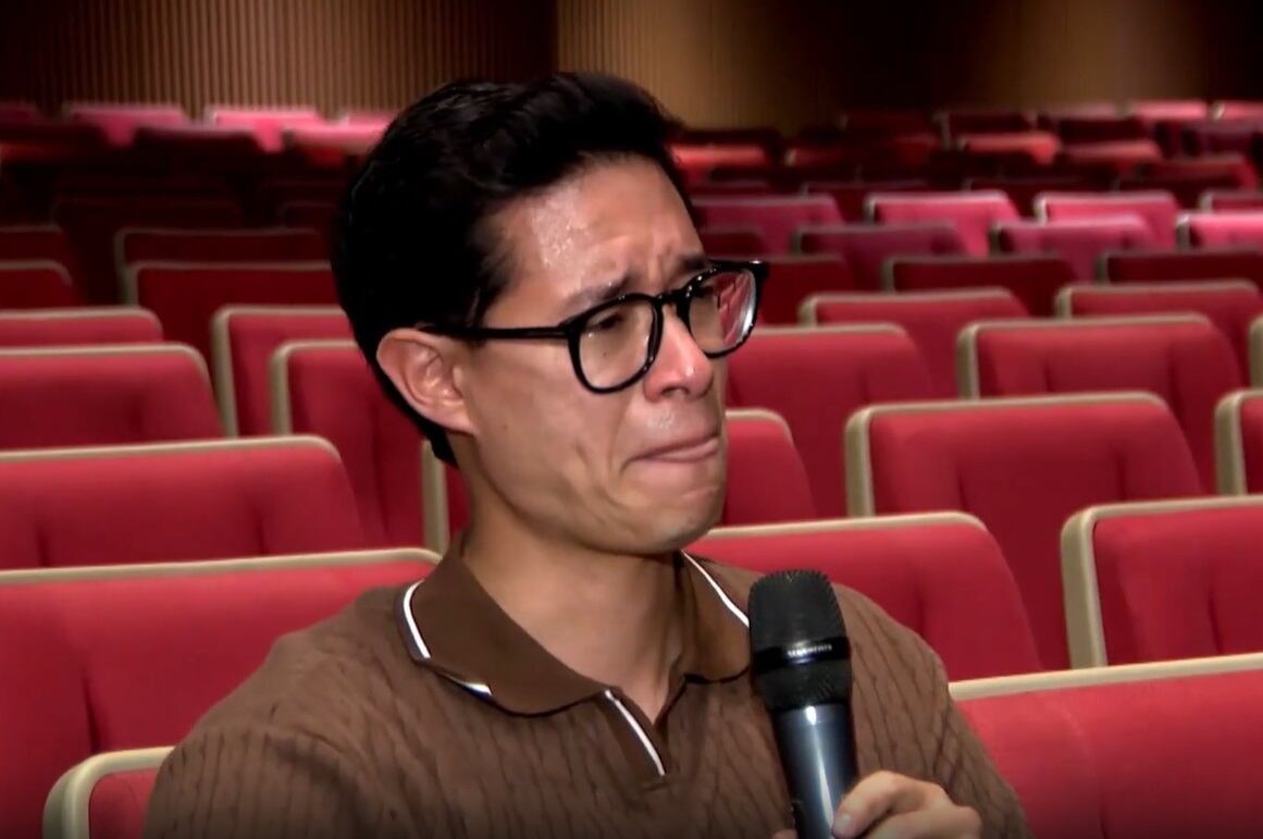 Conmovedoras lágrimas de Tony Succar, al recordar el sacrificio de su papá en los Estados Unidos. (Captura: El Reventonazo)