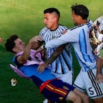 Leandro Paredes agredió a Eric García y a Pablo Gavi