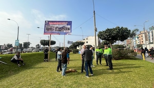 SJM: Vecinos denuncian que puente peatonal elimina áreas verdes