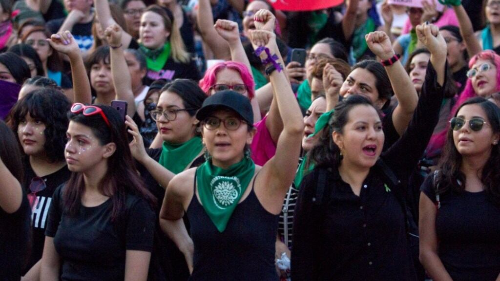 Organizaciones feministas están convocando a las mujeres a realizar un paro nacional el próximo 9 de marzo ante el incremento de feminicidios en México (Foto: AFP)
