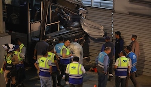 Dieciocho heridos en choque de un bus del Metropolitano contra estación Andrés Reyes | VIDEO