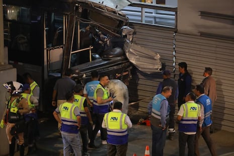 Dieciocho heridos en choque de un bus del Metropolitano contra estación Andrés Reyes | VIDEO