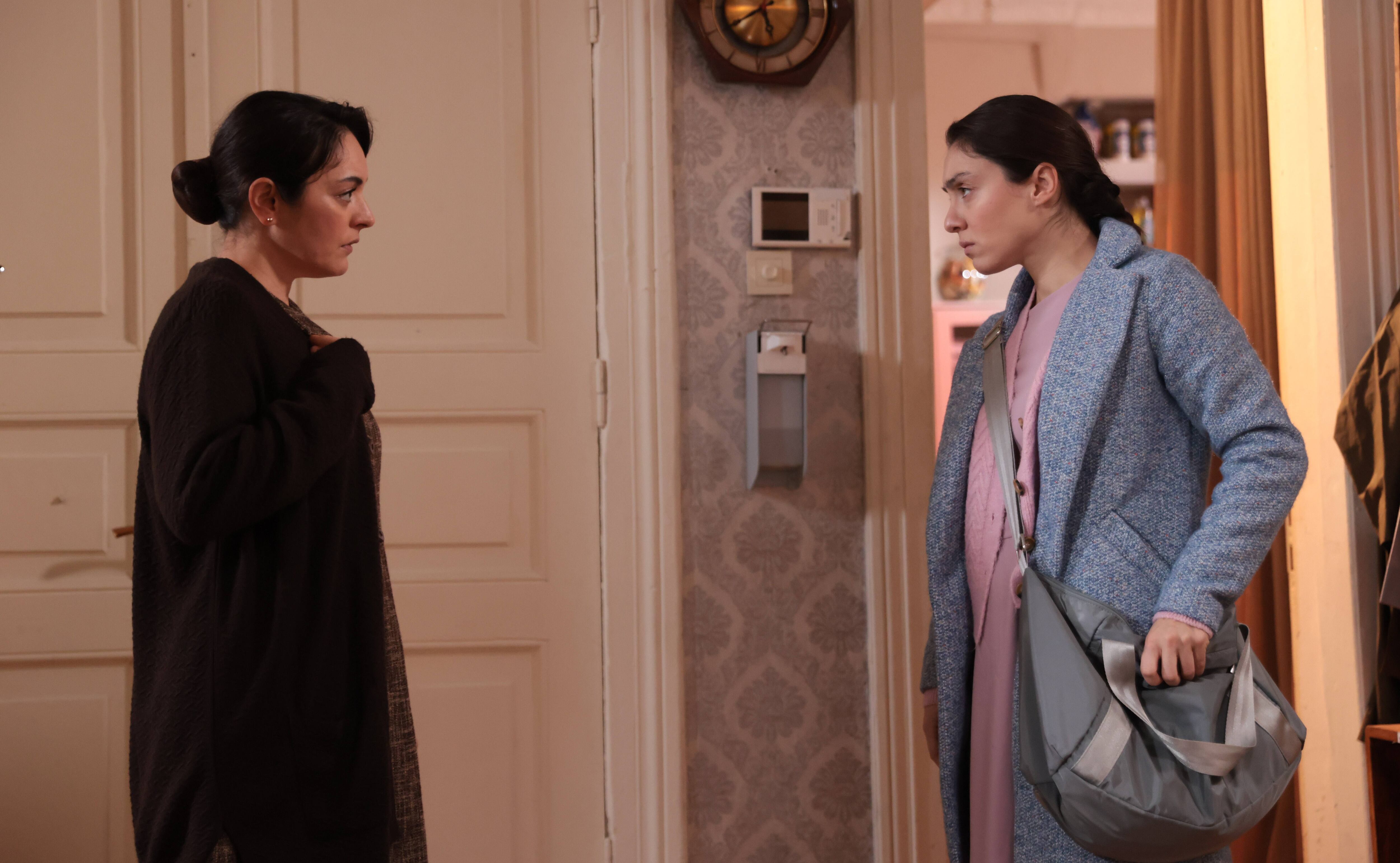 Safiye no puede soportar que su hermana se vaya de su casa (Foto: OGM Pictures)