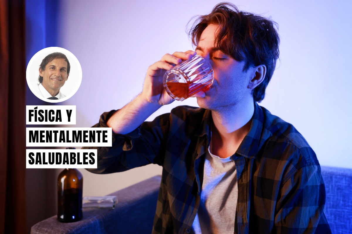 Evitar ingredientes como la cafeína, el alcohol, los azúcares refinados y los ultraprocesados ayuda a estabilizar el estado de ánimo y a evitar los picos de ansiedad. Foto: composición/Istock
