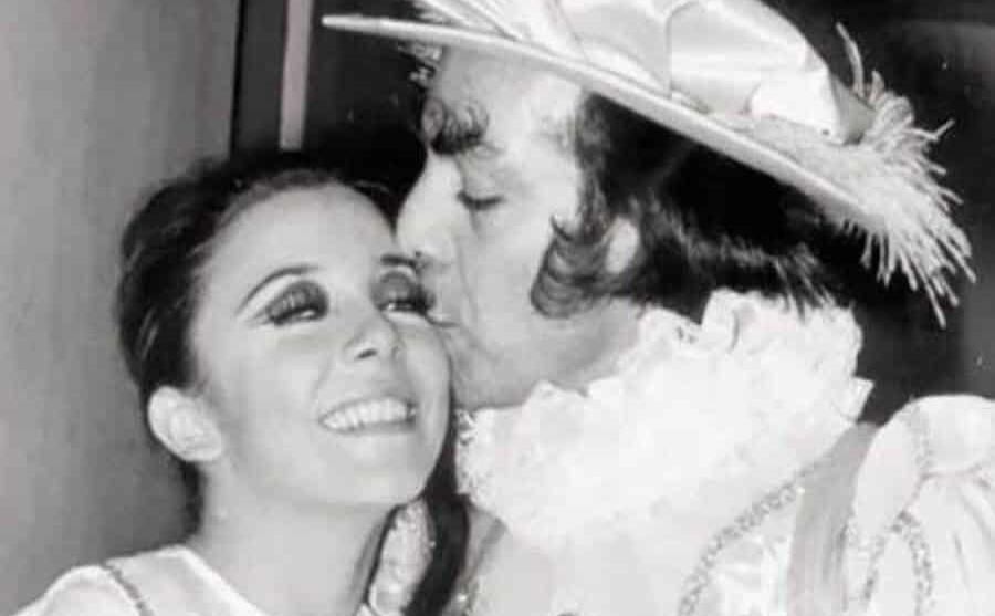 Manuel El Loco Valdés y Verónica Castro se conocieron en el programa "Operación jaja" (Foto: diario El Universal)