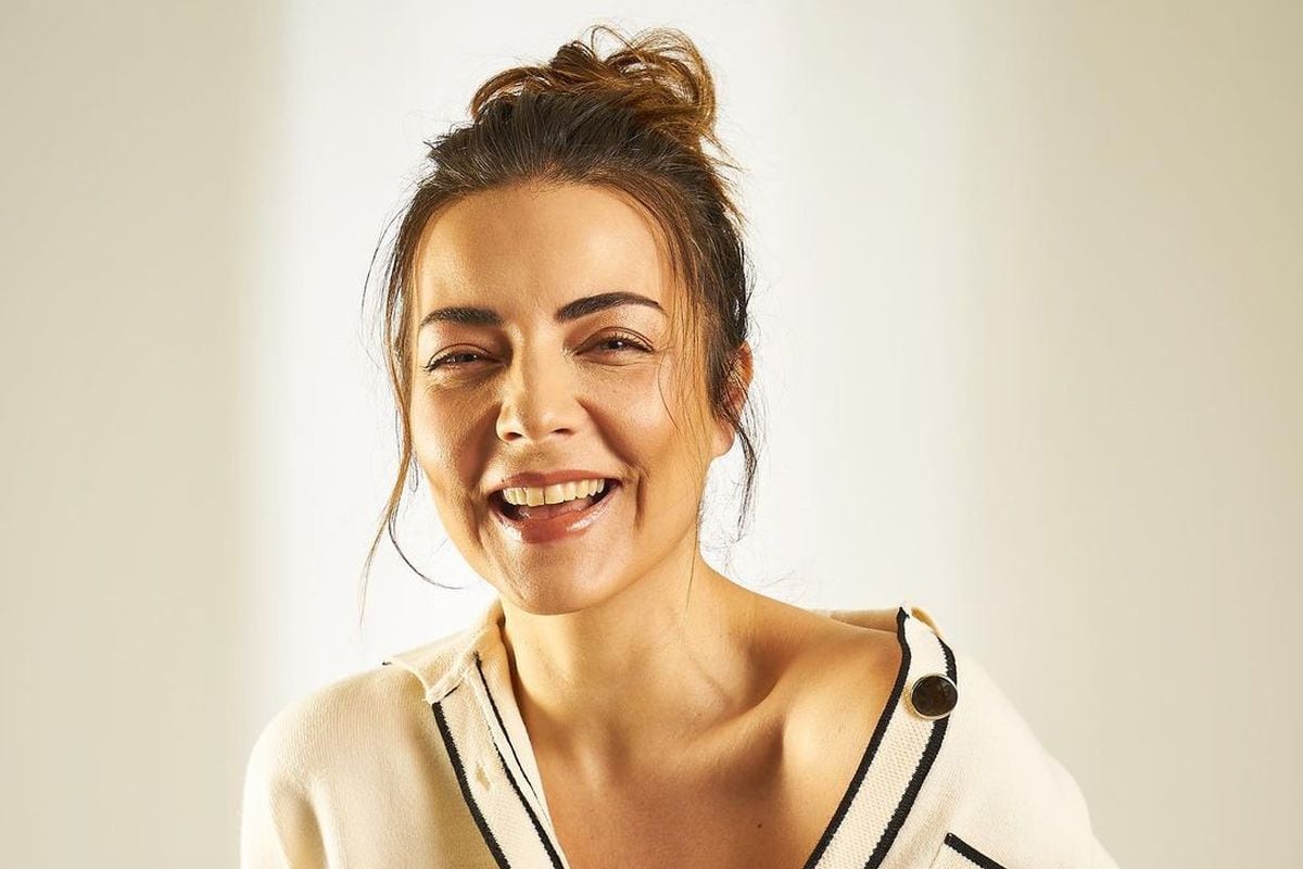 Sesión de fotos de Burcu Kara, la imagen fue compartida en sus redes sociales (Foto: Burcu Kara/Instagram)