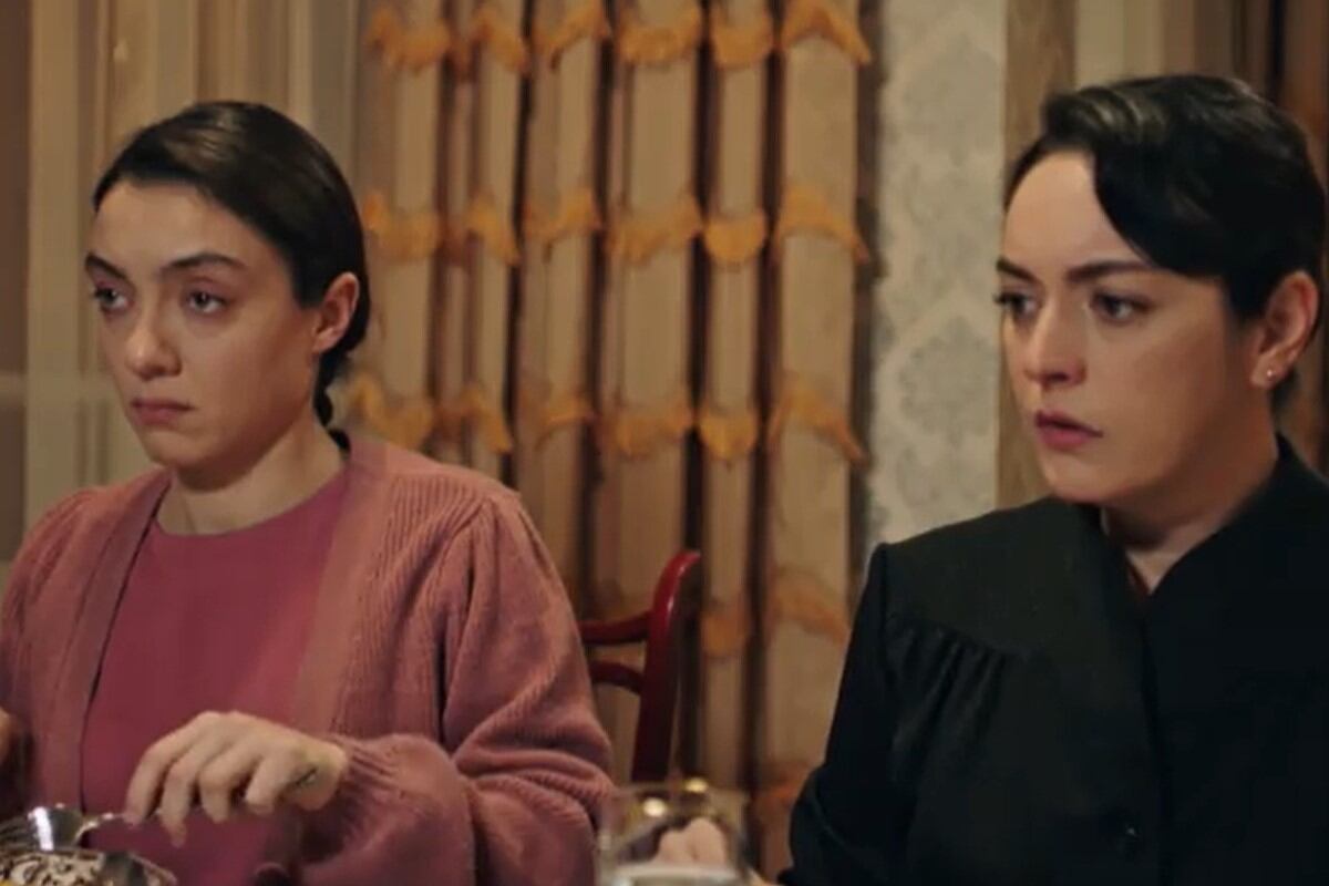 La última cena de Gülben con su familia (Foto: Antena 3)