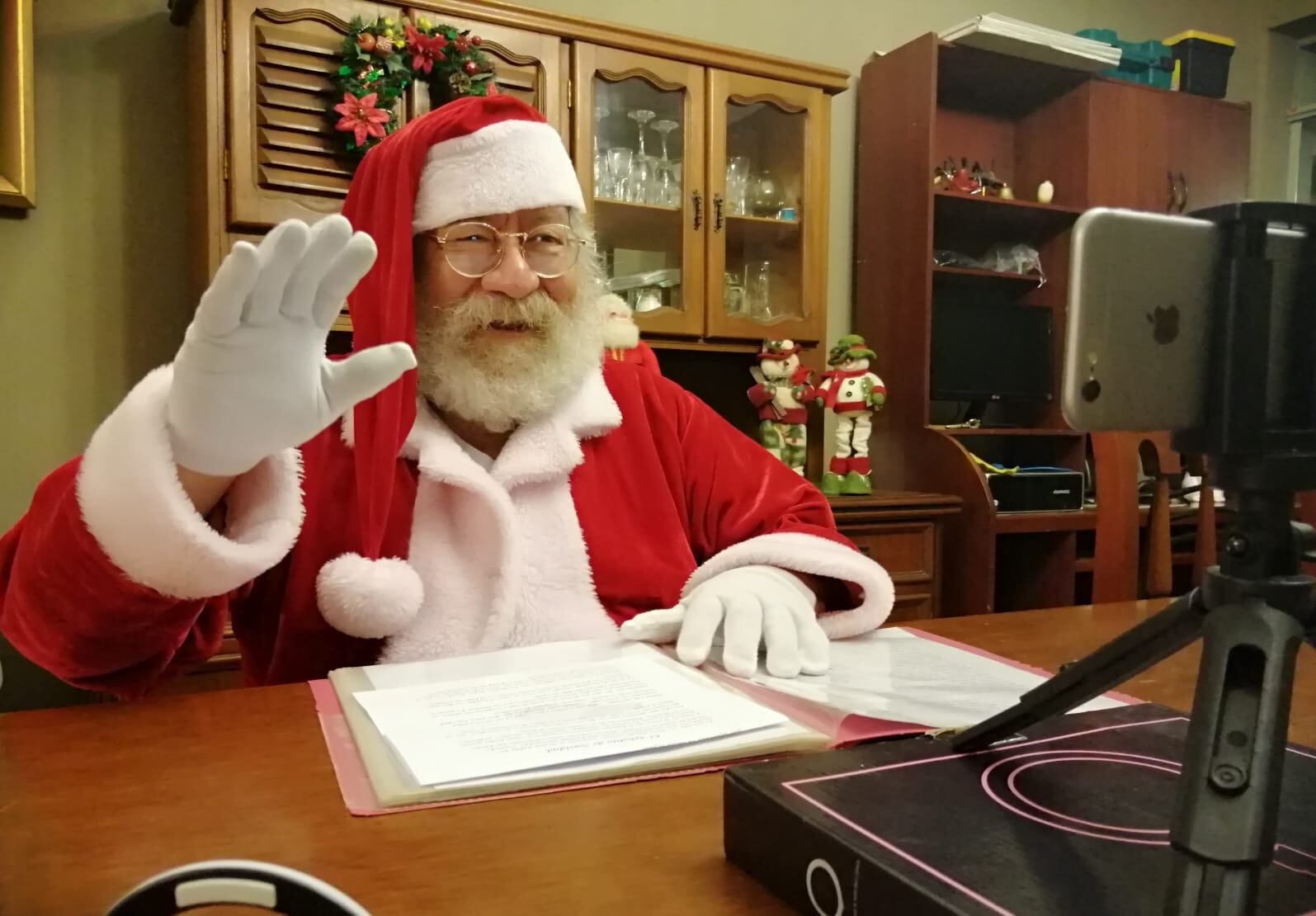 Usa la tecnología para enviar saludos virtuales a grandes y chicos. (Foto: Cortesía)