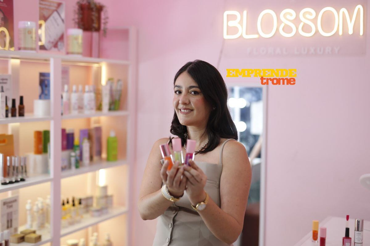 Sus clientas cuentan que han dejado los maquilajes industriales por una opción saludable. Foto: Antonio Melgarejo.