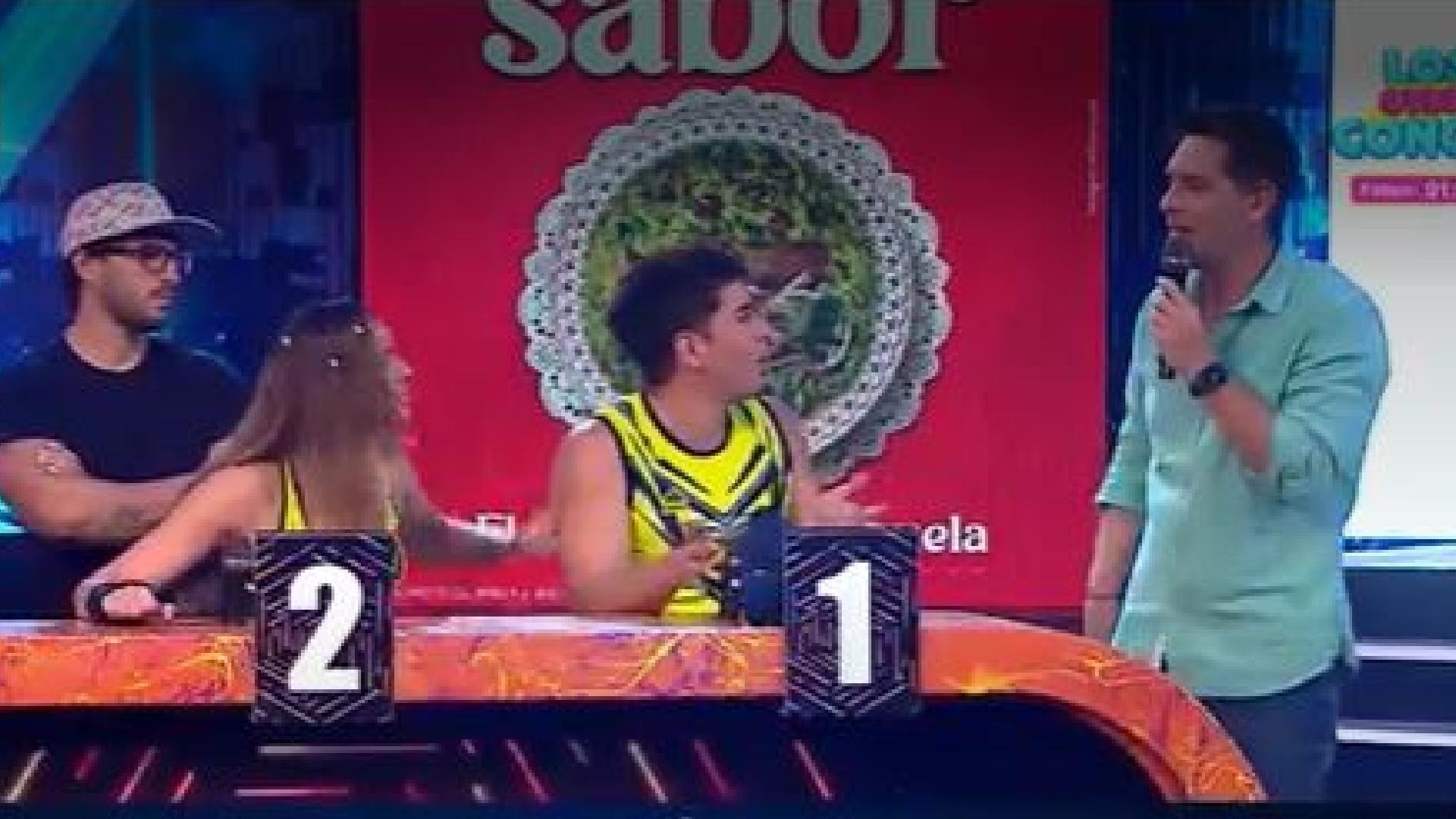 Cristian Rivero pierde los papeles con guerrero Piero Arenas