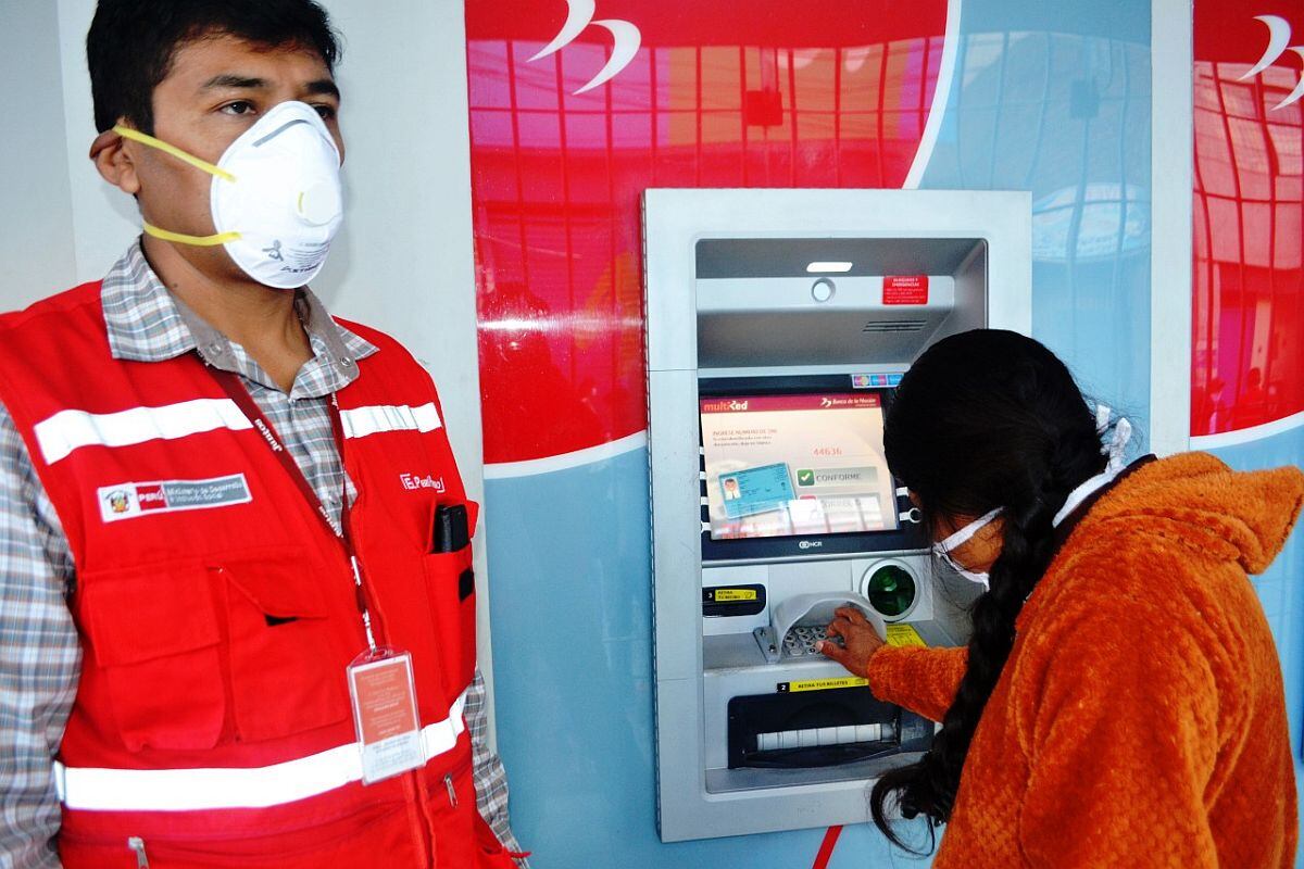 El Bono 600 se viene pagando por grupos y cada uno de estos tendrá una fecha de inicio de pago diferente (Foto: Andina)