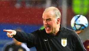 ¡Ojo Fossati! Marcelo Bielsa tiene en mente este once para Perú vs Uruguay