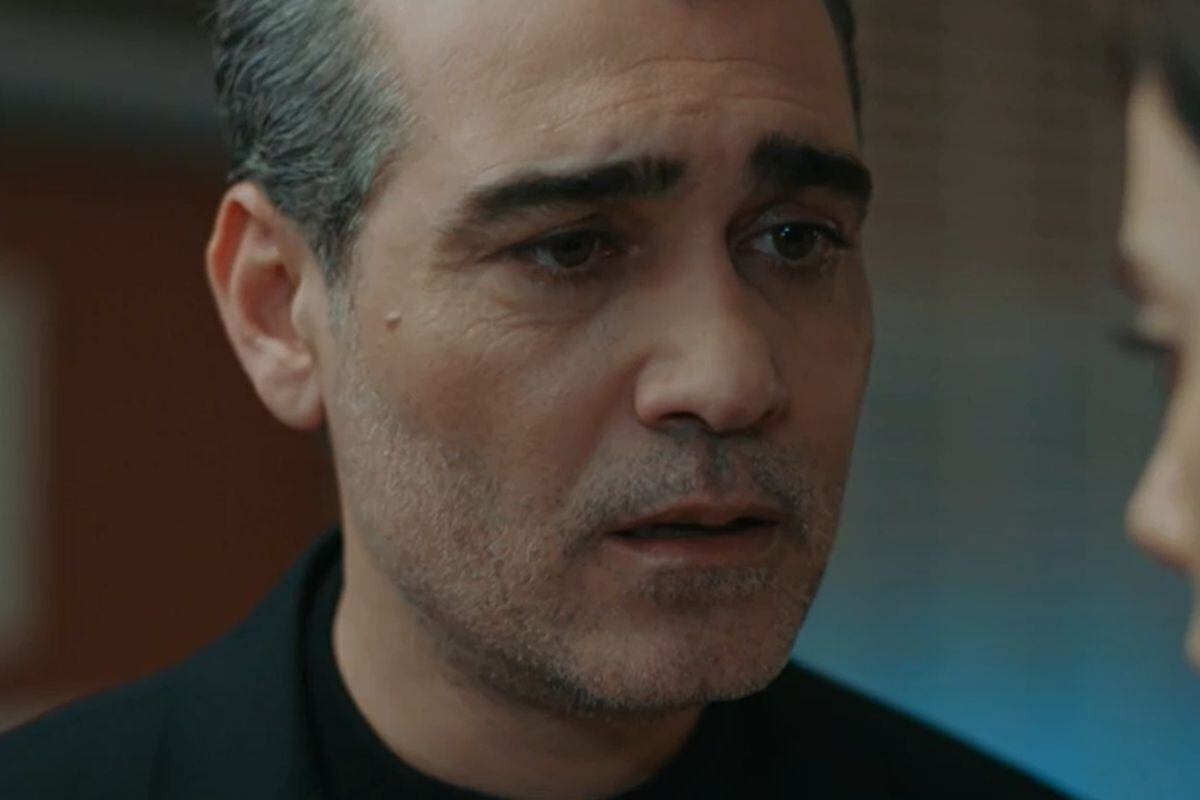 Volkan sorprendido por el pedido de la doctora (Foto: Medyapım)