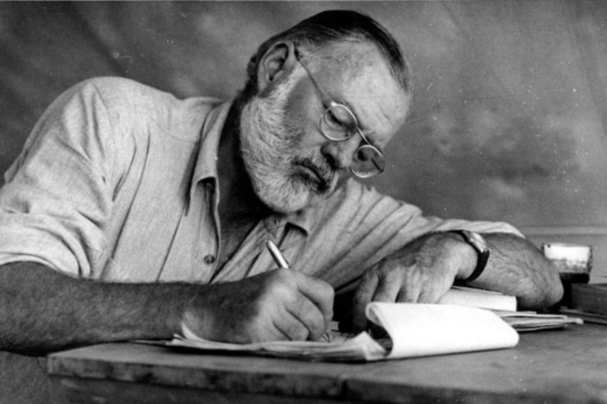 El autor de la novela ‘El viejo y el mar’ (1952) era tratado por un severo trastorno depresivo y una psicosis. Foto: Internet.
