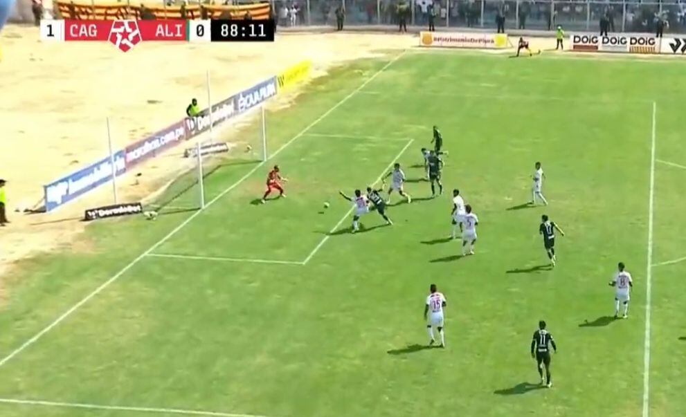 Los blanquiazules perdieron 1-0 ante Atlético Grau y podrían perder el primer lugar del Torneo Clausura de la Liga 1 Te Apuesto y Universitario vence a Sport Boys.