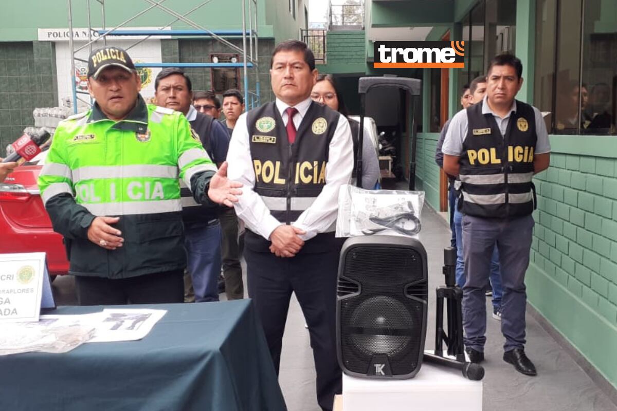 Luis Torreblanca Vásquez (25), ‘cara de galleta’, fue atrapado por robar celulares a pasajeros de ómnibus y además un parlante a un padre de familia que se gana la vida cantando en las calles vestido como mariachi. (fotos: Mónica Rochabrum/trome)