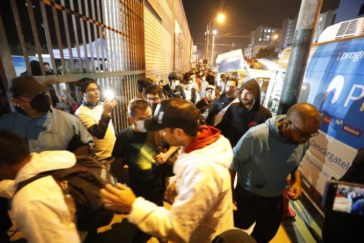 Aldo Miyashiro y Óscar del Portal no se presentaron a jugar en Once Machos vs. Poetas. Foto: Cesar Bueno @photo.gec