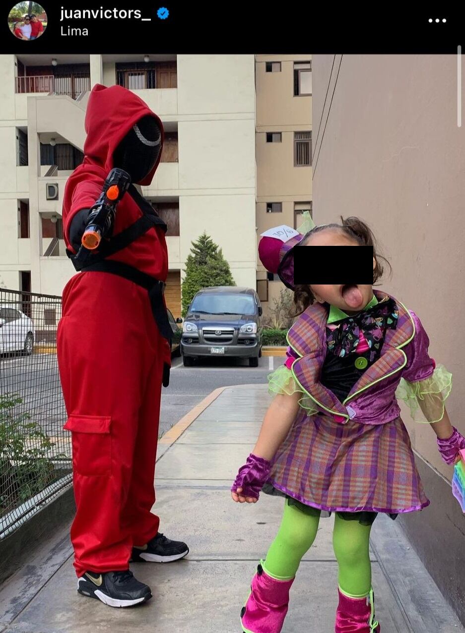 Juan Víctor disfruta Halloween junto a su hija Lara. Foto: Instagram