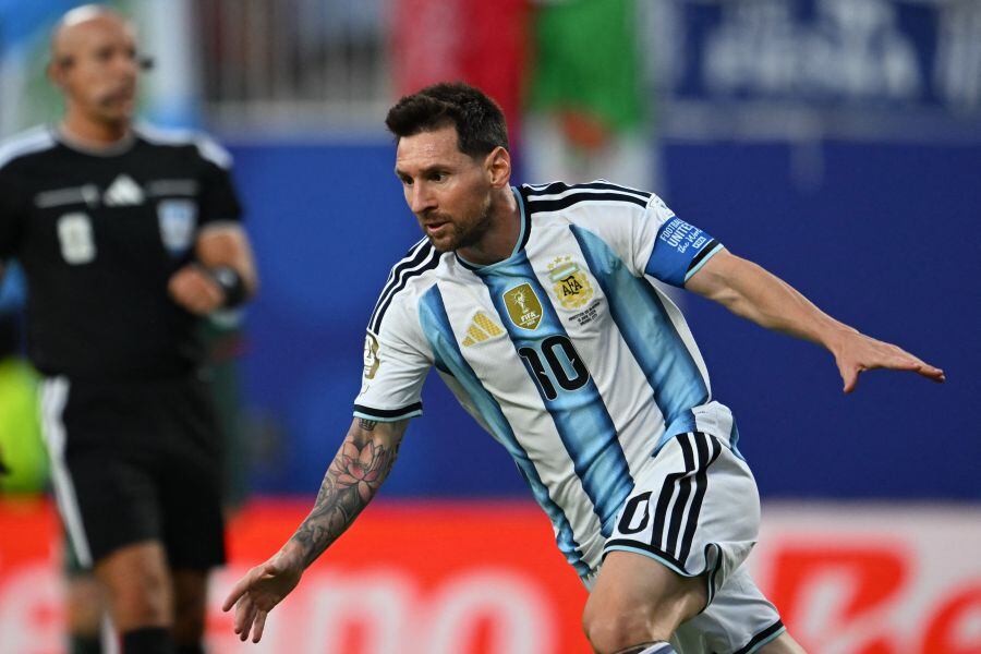 Lionel Messi brilla en el triunfo de Argentina sobre Alemania. (Photo by Roberto SCHMIDT / AFP)