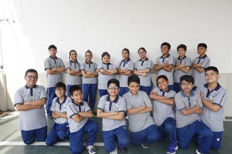 Niños ingresan a la universidad y le dedican logro a sus madres