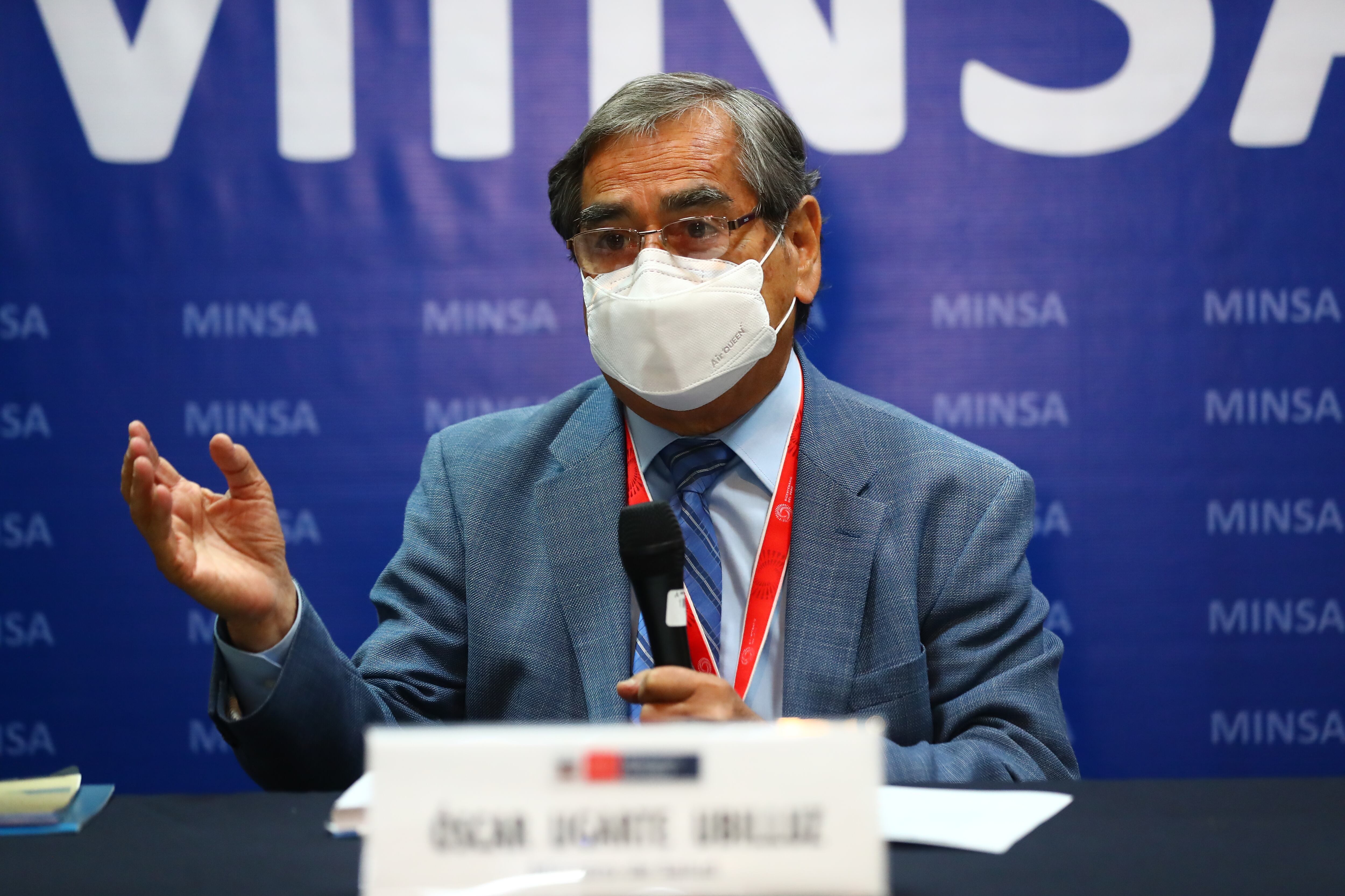 Ugarte Ubilluz reiteró que el proceso de vacunación contra el coronavirus (COVID-19) a las personas de 60 años a más podría iniciarse antes de terminar este mes de mayo. Foto: Archivo GEC