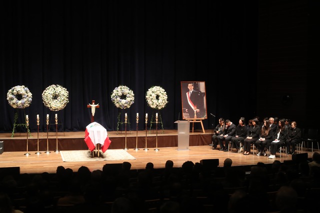 Alberto Fujimori: galería de la misa, ingreso a Palacio y sepelio en Huachipa de los restos del expresidente. Foto: @photo.gec